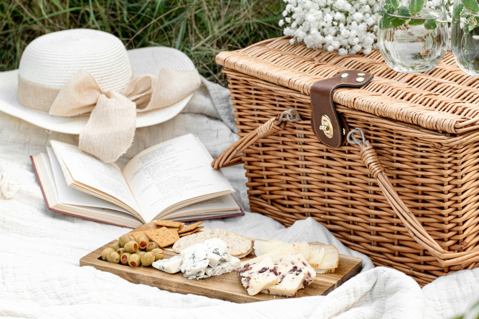 picnic on dartmoor